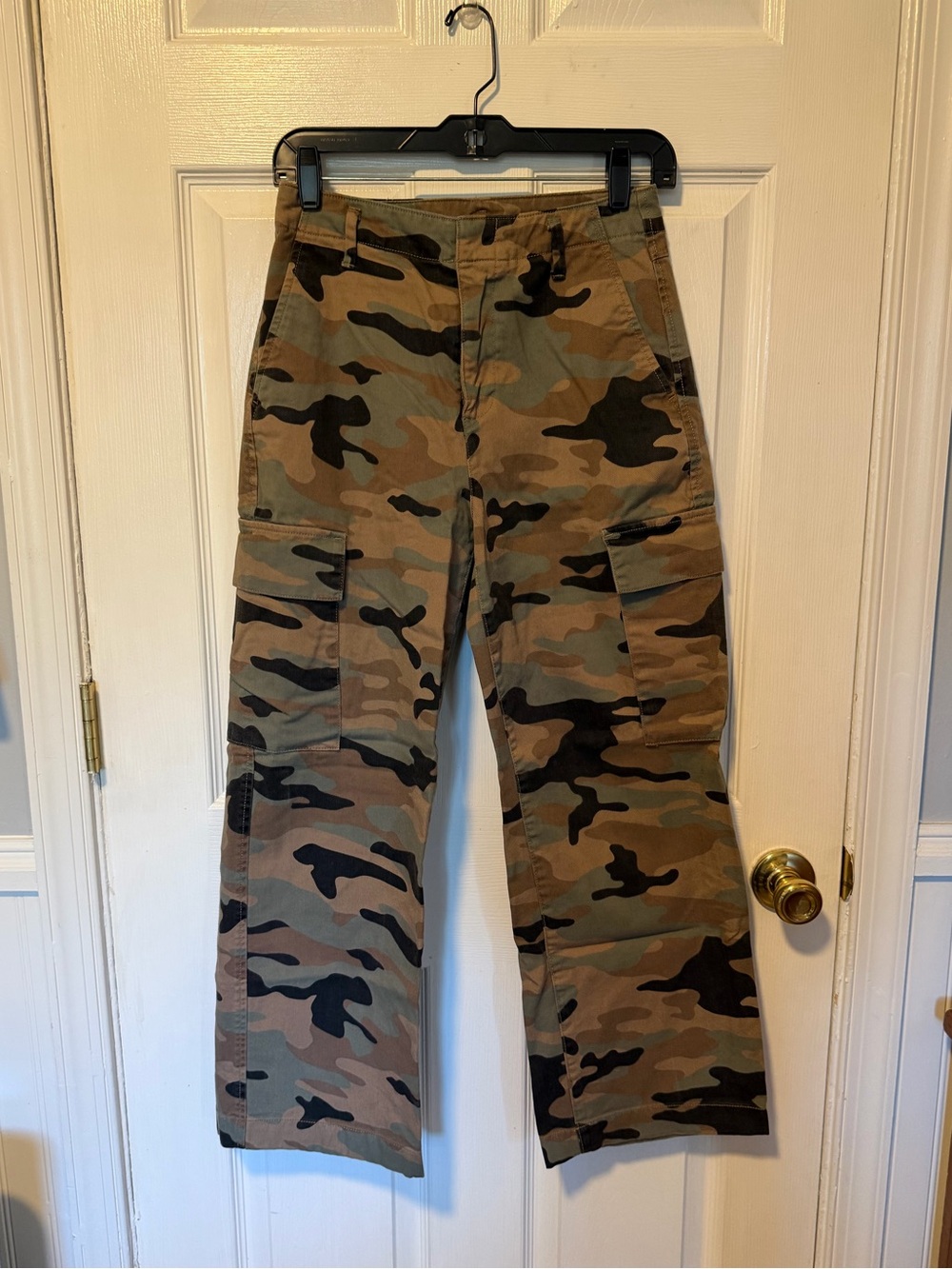 🆕GAP Camo Cargo Pants